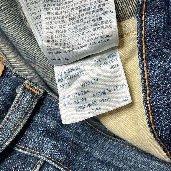 Y2K Levi’s Slim Fit Jeans 30x34 - Picture 7 of 7